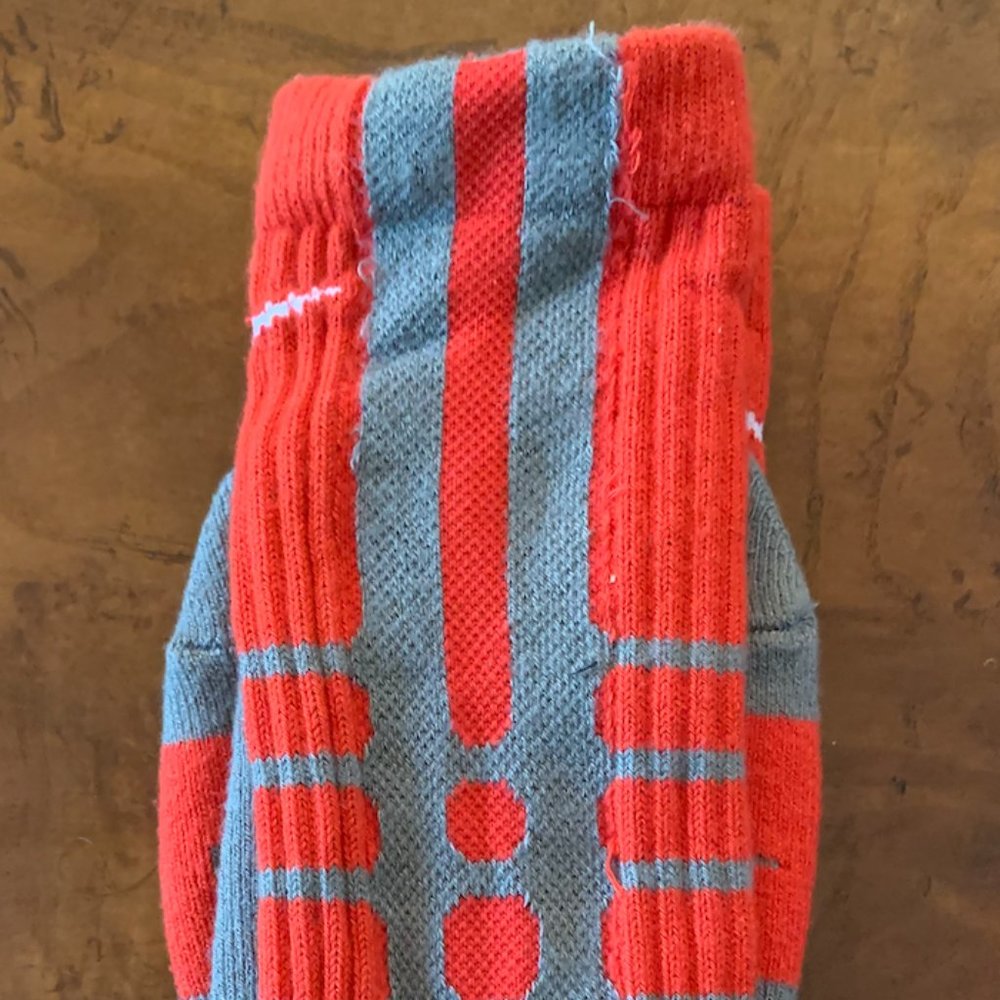 *Rare* Nike Platinum Elite Sock